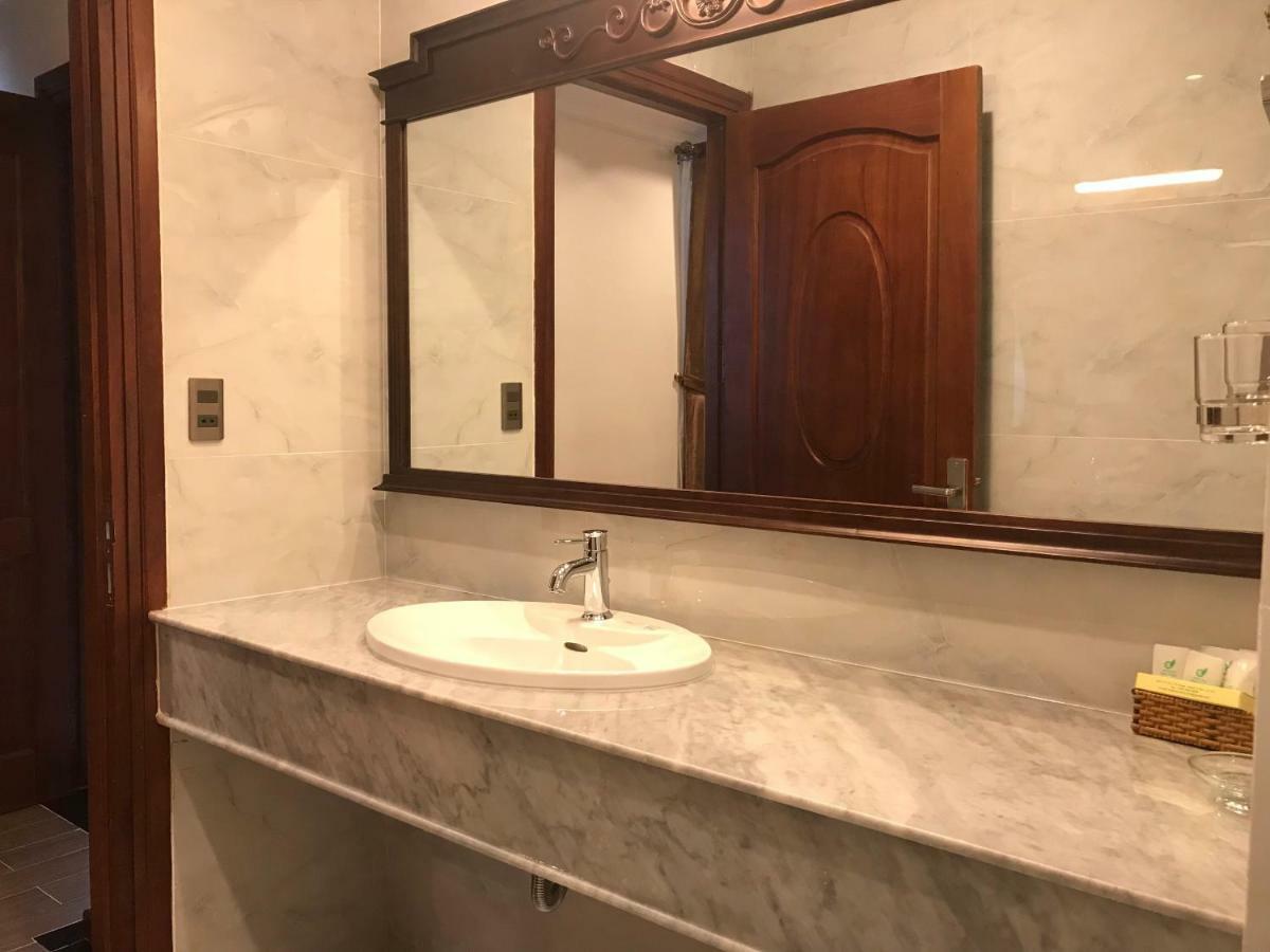 Hanz Premium Mai Vang Hotel Dalat Exteriör bild